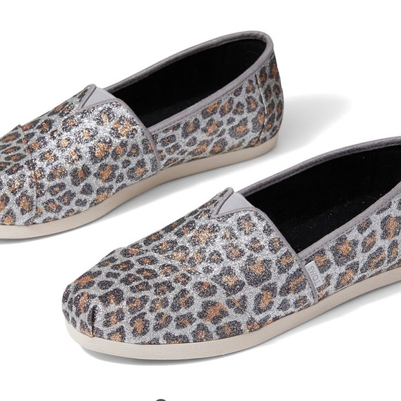 LEOPARD PRINT SHIMMER TOMS - Picture 4 of 4